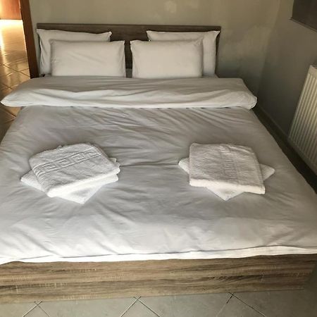 Egnatias 96 Open Apartment เทสซาโลนิกิ ภายนอก รูปภาพ